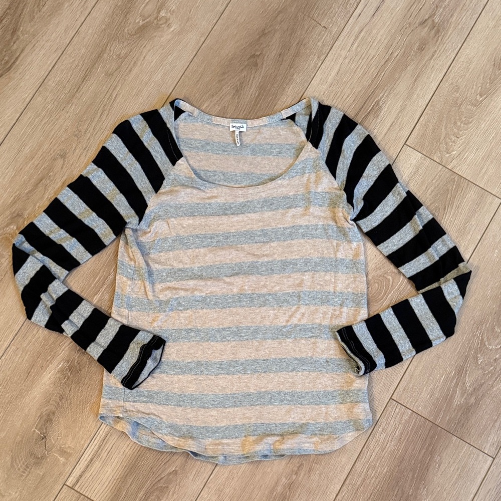 Splendid Tan/silver and Black/silver striped  Scoop Neck Sweater Sz L